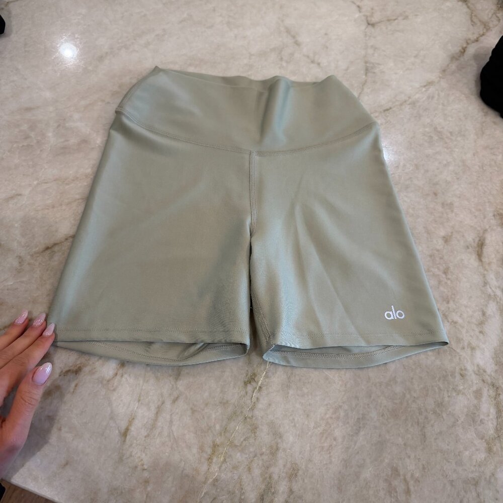 ALO 5" Airlift Energy Short